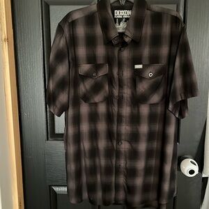 Men’s collared extra large Dixon shirt